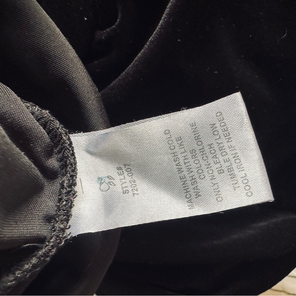 Rockets of awesome Black Velvet Skirt 8 - Picture 5 of 7